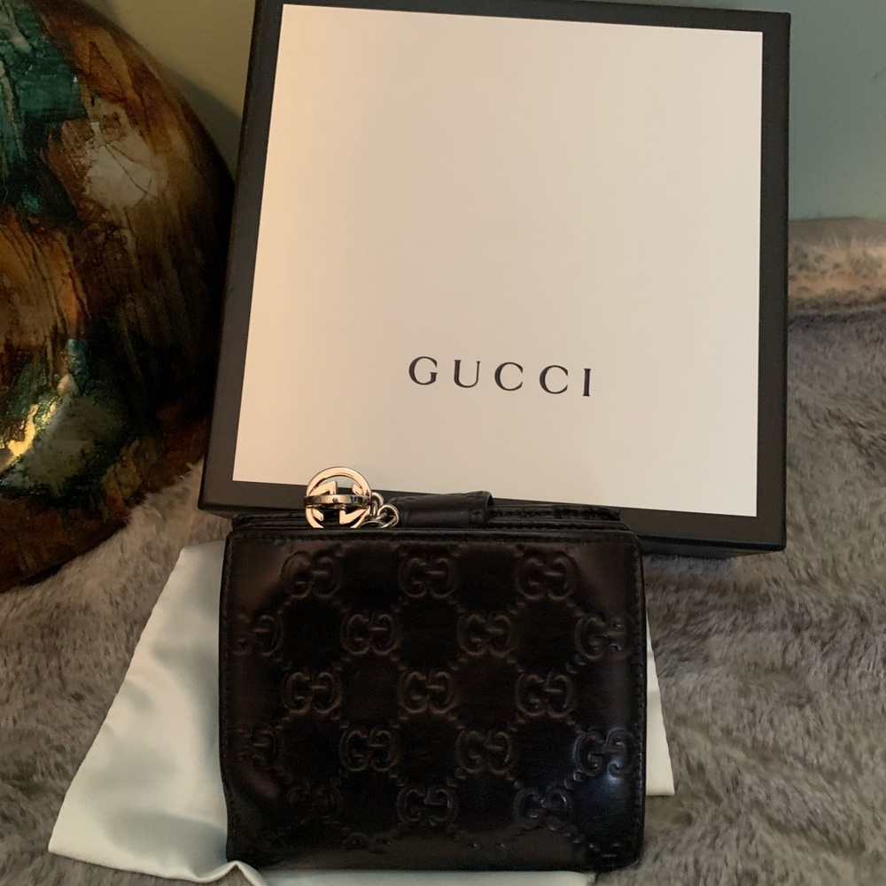 ❌❌SOLD❌❌Authentic Gucci Guccissima Wallet